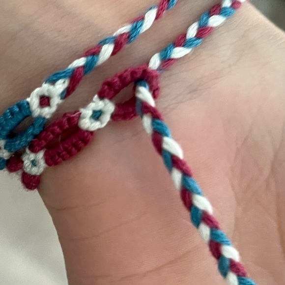 CUSTOM Matching pack of 2 handmade daisy bracelets - Picture 6 of 7